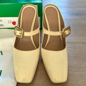 NWT Bottega Veneta Comet Pump